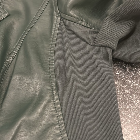 Forest Green Jacket - Picture 6 of 10